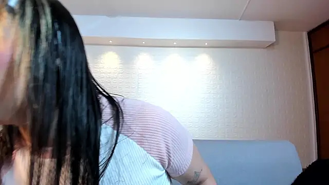 violet scott online show from 22, 11, 2025