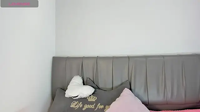 Cherllynn online show from 9, 10, 2025