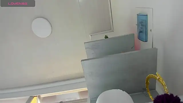 Cherllynn online show from 2, 12, 2025