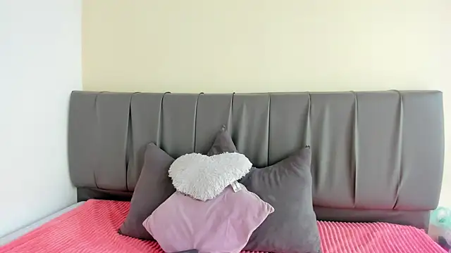 Cherllynn online show from 22, 12, 2025