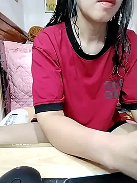 cream1299 online show from 7, 11, 2025