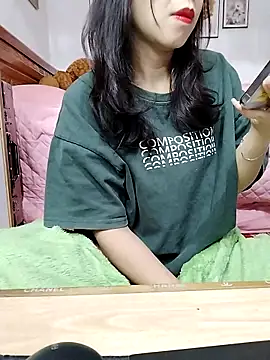 cream1299 online show from 19, 11, 2025