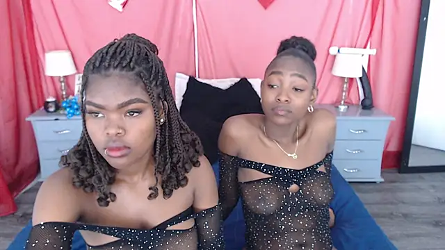 Nicole Colette  online show from 28, 2, 2025