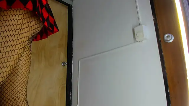 Camille Cedrik online show from 31, 10, 2025