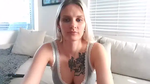 BonnieBazz online show from 2, 12, 2024