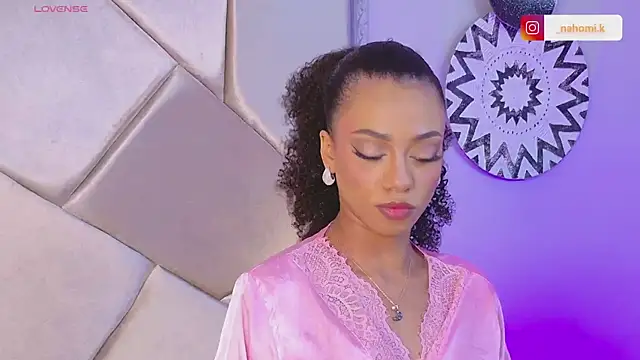 Nahomi King online show from 24, 2, 2025