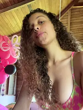 Snapshot of Rati_Curly chatting on 4, 2, 2026 Rati Curly online show from 4, 2, 2026
