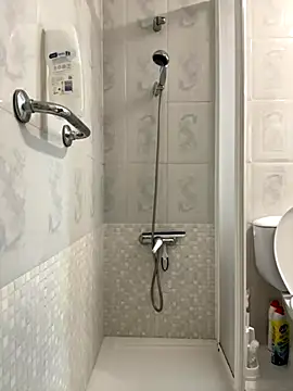 rafkiexh online show from 18, 9, 2025