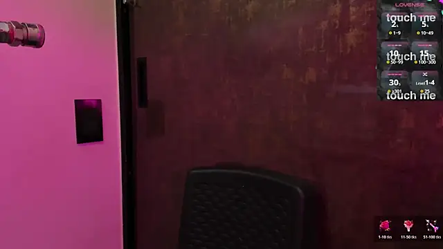 issie cute online show from 5, 3, 2026