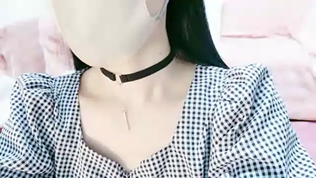 aaanyan online show from 10, 4, 2026