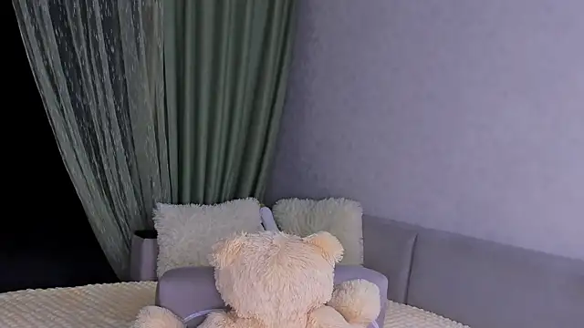 Snapshot of Sweeet_Barbie chatting on 18, 6, 2026 Sweeet Barbie online show from 18, 6, 2026