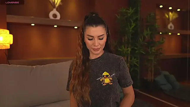 JustinneJade online show from 9, 10, 2025