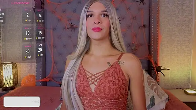 Snapshot of Shantal_Joness chatting on 19, 10, 2025 Shantal Joness online show from 19, 10, 2025