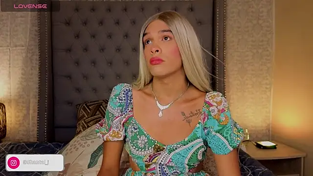 Snapshot of Shantal_Joness chatting on 25, 9, 2025 Shantal Joness online show from 25, 9, 2025