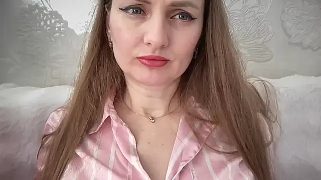 Snapshot of Viola_sweet chatting on 1, 3, 2026 Viola sweet online show from 1, 3, 2026