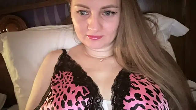 Snapshot of Viola_sweet chatting on 12, 7, 2026 Viola sweet online show from 12, 7, 2026
