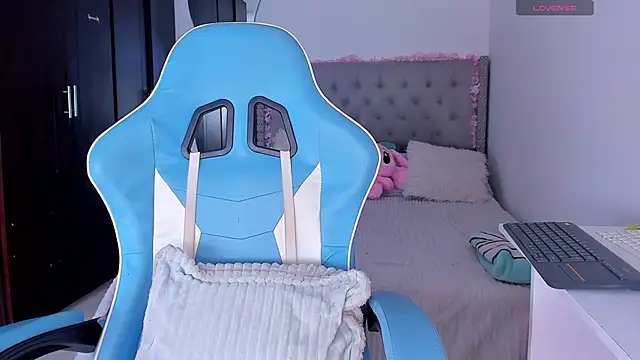 Violet Rost online show from 5, 11, 2025