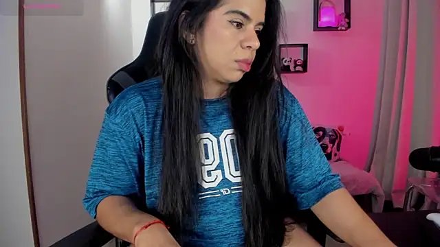 Snapshot of Biancastrongg chatting on 11, 6, 2026 Biancastrongg online show from 11, 6, 2026