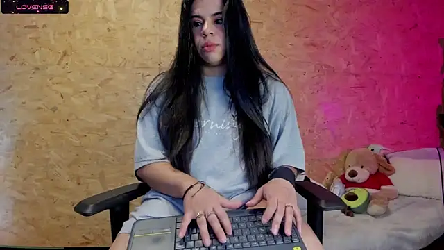 Biancastrongg online show from 22, 3, 2025