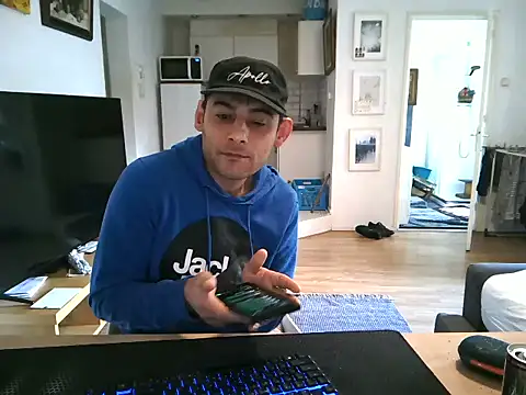 mihaimichael online show from 20, 4, 2026