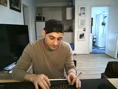 mihaimichael online show from 10, 5, 2026