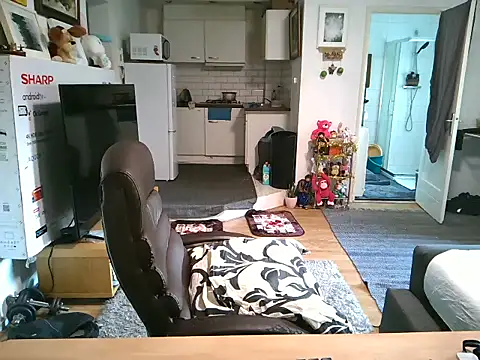 mihaimichael online show from 28, 10, 2025