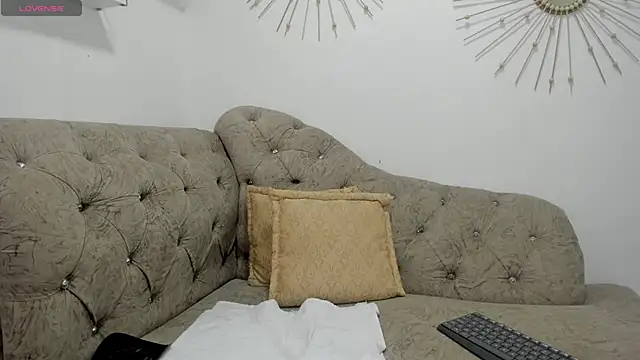 Miah BigBoobs online show from 22, 10, 2025