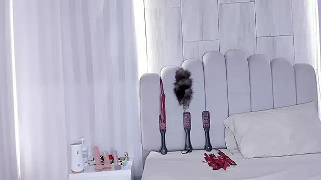 mileyerikson online show from 25, 10, 2025