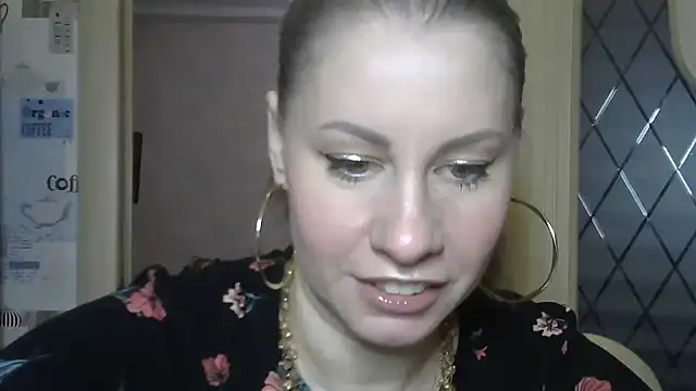 TherestlessKitty online show from 5, 3, 2025