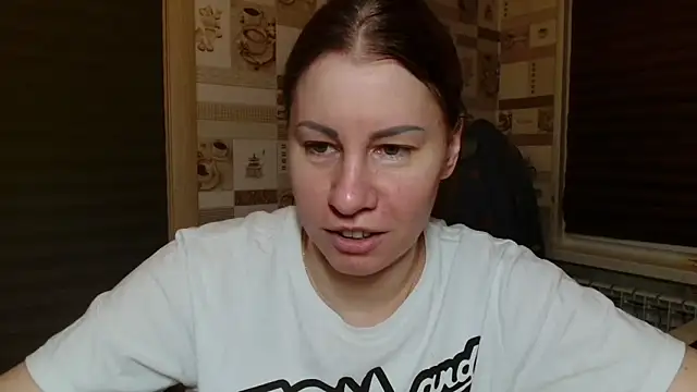 TherestlessKitty online show from 5, 4, 2026