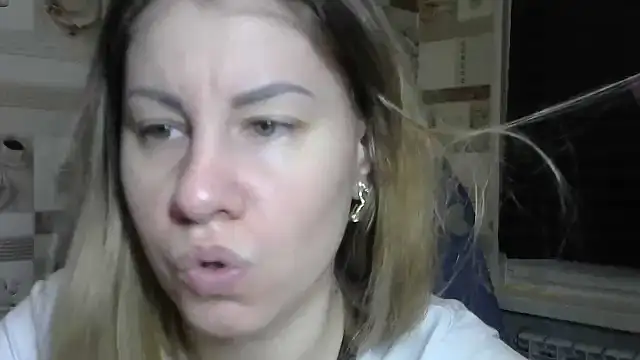 TherestlessKitty online show from 6, 2, 2026