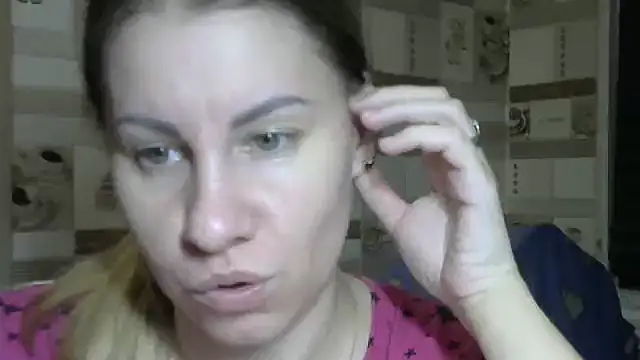 TherestlessKitty online show from 30, 10, 2025