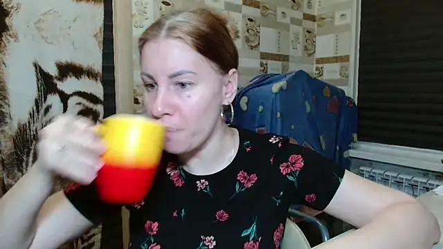 Snapshot of TherestlessKitty chatting on 13, 7, 2026 TherestlessKitty online show from 13, 7, 2026