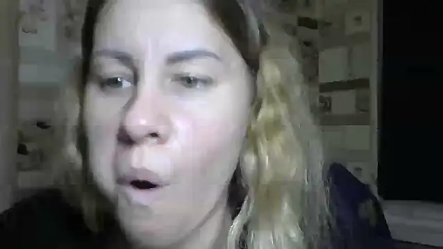 TherestlessKitty online show from 25, 10, 2025