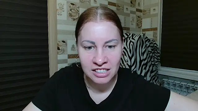 Snapshot of TherestlessKitty chatting on 27, 6, 2026 TherestlessKitty online show from 27, 6, 2026