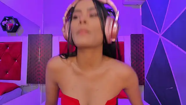 Karoll014 online show from 6, 10, 2025