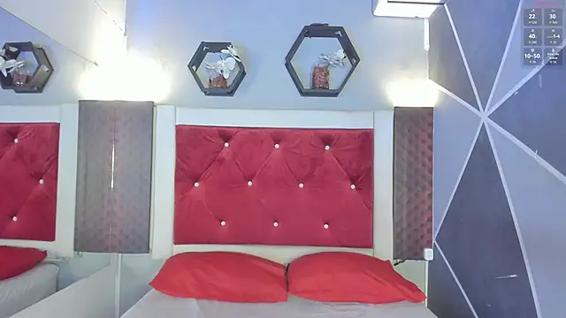 Snapshot of Karoll014 chatting on 26, 5, 2026 Karoll014 online show from 26, 5, 2026