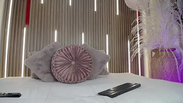 Tayzon Foxxx online show from 10, 3, 2026