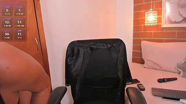 IsabelaSantana online show from 13, 2, 2025