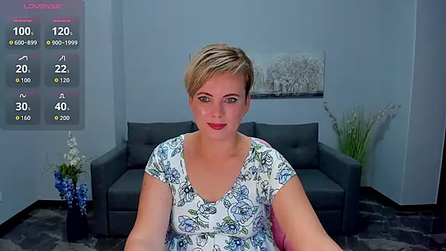 Julia Wilsone online show from 16, 11, 2025