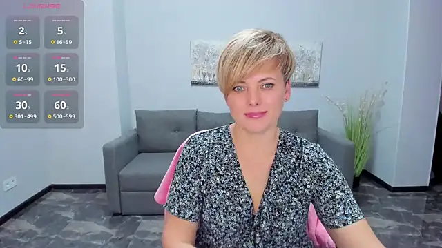 Julia Wilsone online show from 5, 2, 2025