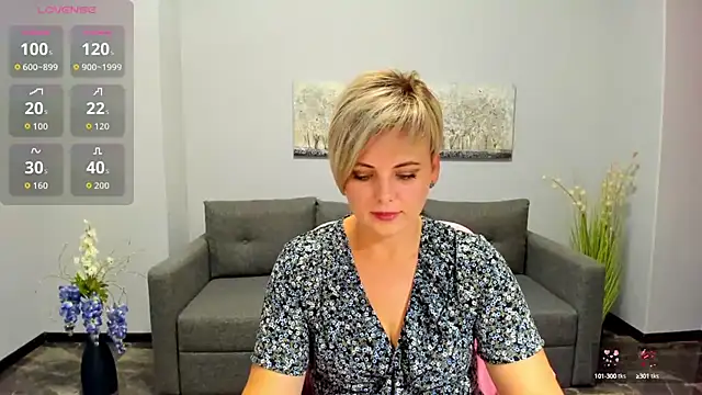 Julia Wilsone online show from 26, 9, 2025