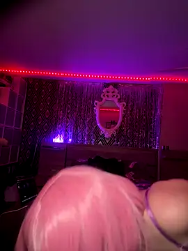 avacrush online show from 30, 10, 2025