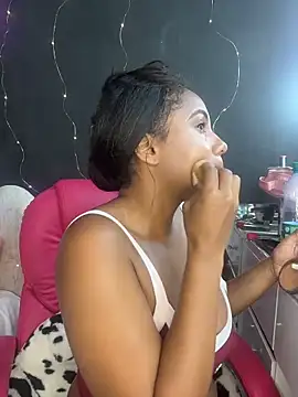 AlisonHoot69 online show from 27, 10, 2025