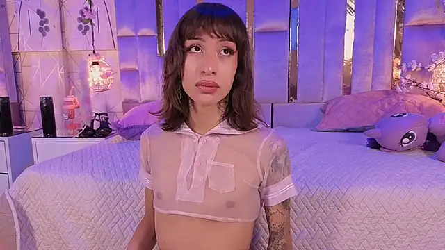 MadisonWood01 online show from 15, 10, 2025