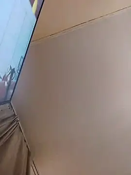 Gussie Bridie online show from 5, 10, 2025