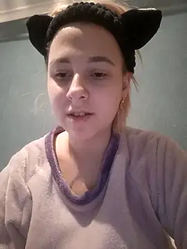 Gussie Bridie online show from 21, 2, 2025