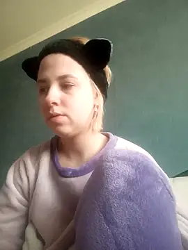 Gussie Bridie online show from 25, 2, 2025