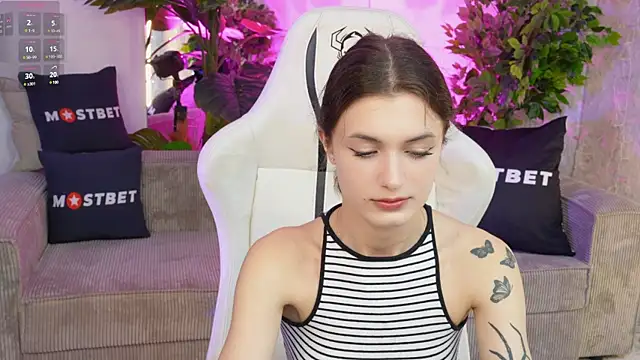 Britney054 online show from 21, 12, 2024