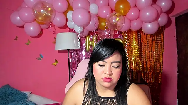 ivy roosx online show from 13, 4, 2026